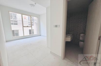 Apartment - 3 Bedrooms - 4 Bathrooms for rent in Al Thani Muwaileh - Muwaileh Commercial - Sharjah Apartment - 3 Bedrooms - 4 Bathrooms for rent in Al Thani Muwaileh - Muwaileh Commercial - Sharjah