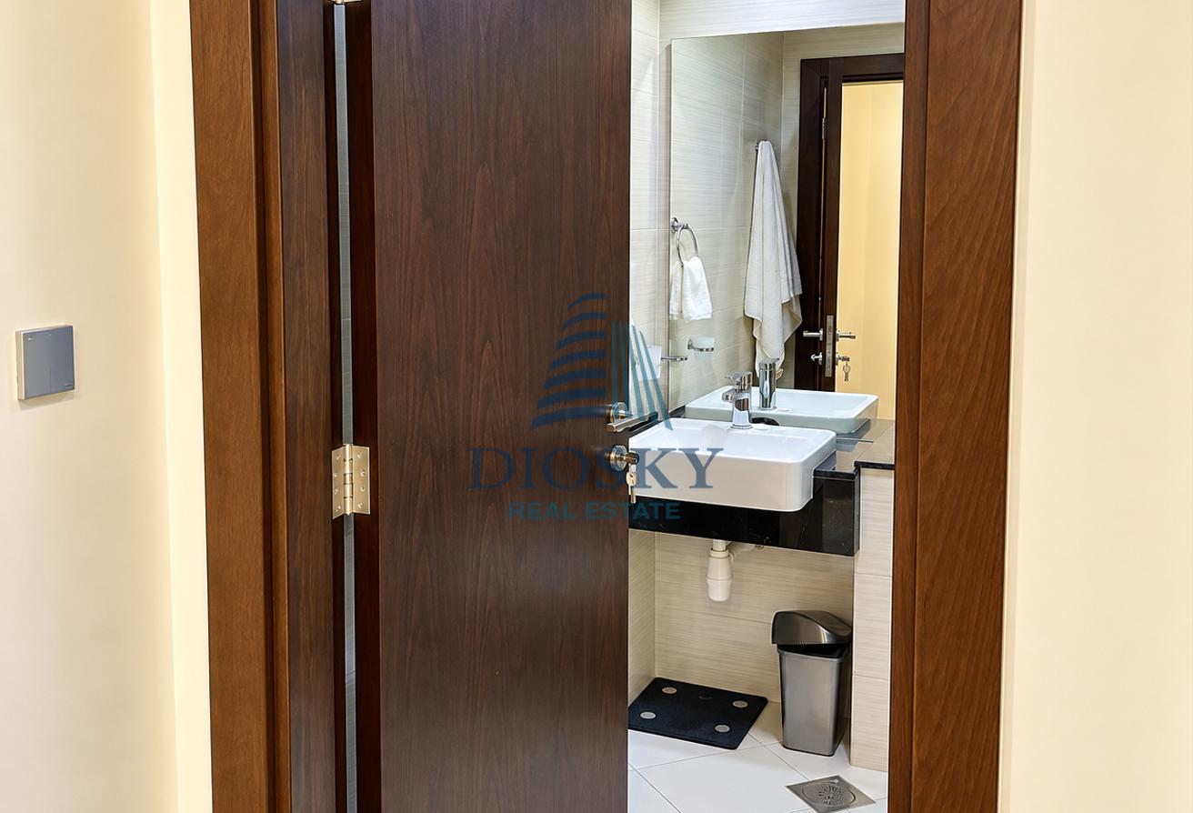 Fully Furnished | Well Maintained | Spacious photo 9