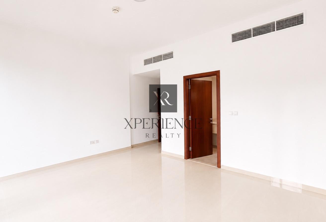 BIGGEST PLOT |CORNER UNIT |VACANT |WELL MAINTAINED photo 13