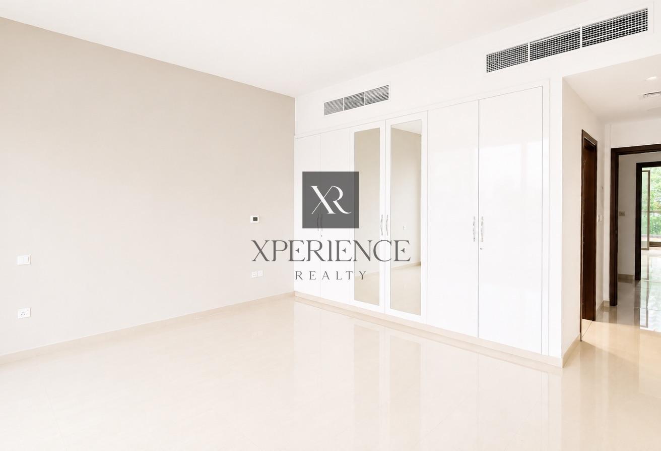 BIGGEST PLOT |CORNER UNIT |VACANT |WELL MAINTAINED photo 9