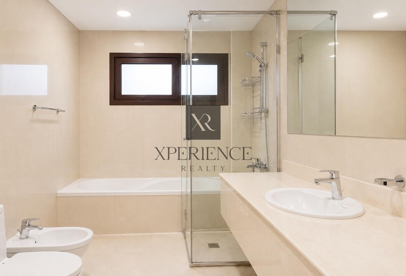 BIGGEST PLOT |CORNER UNIT |VACANT |WELL MAINTAINED photo 17
