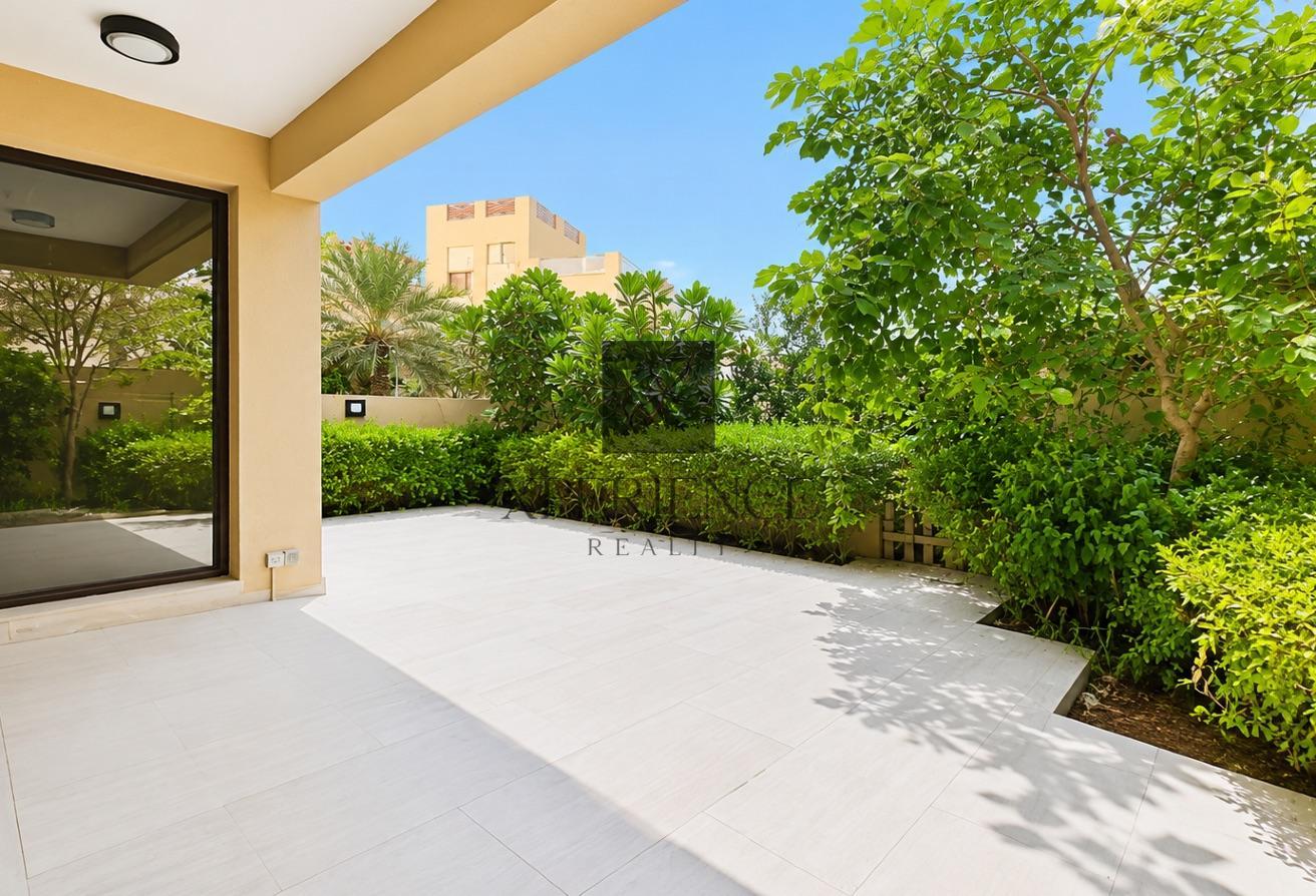 BIGGEST PLOT |CORNER UNIT |VACANT |WELL MAINTAINED photo 18