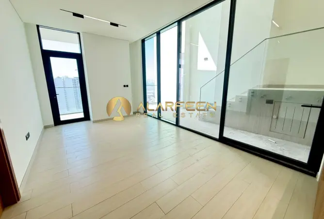 150008715 - Property Image 2