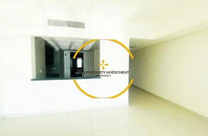 Apartment - 2 Bedrooms - 3 Bathrooms for rent in Burooj Views - Marina Square - Al Reem Island - Abu Dhabi
