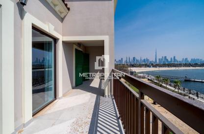 Villa - 5 Bedrooms - 6 Bathrooms for sale in Sur La Mer 1 - Sur La Mer - La Mer - Jumeirah - Dubai