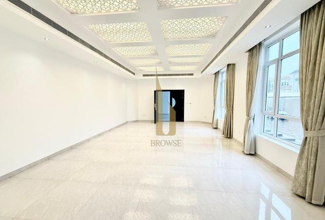 70684219 - Property Image 2