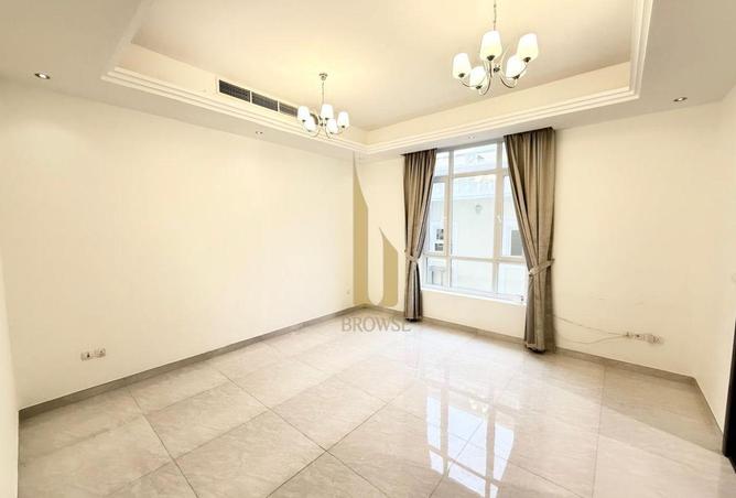 70684219 - Property Image 3