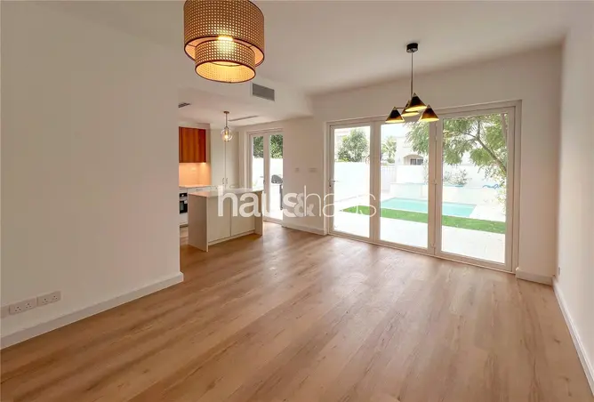 83233177 - Property Image 2