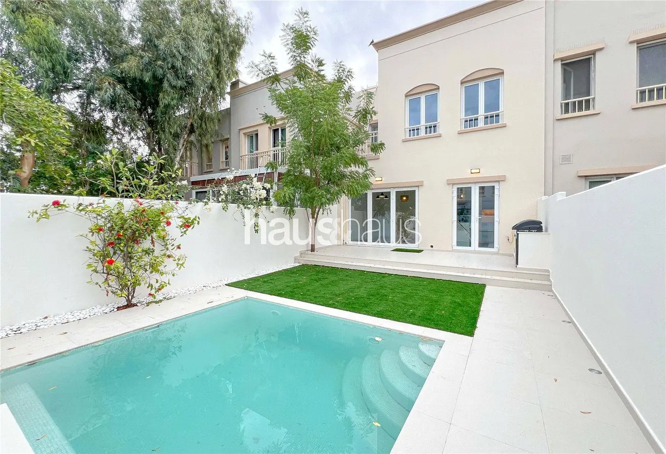 83233177 - Property Main Image
