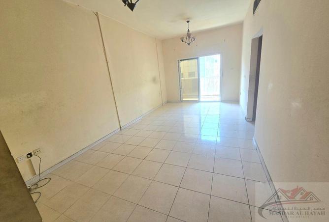 72722193 - Property Image 2