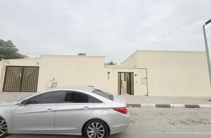 Villa - 7+ Bedrooms - 5 Bathrooms for rent in Al Khaldeia Area - Sharjah