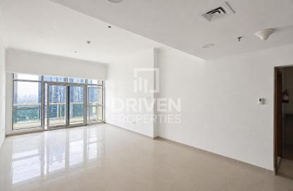 Apartment - 1 - 2 for rent in Lake City Tower - JLT Cluster D - Jumeirah Lake Towers - Dubai