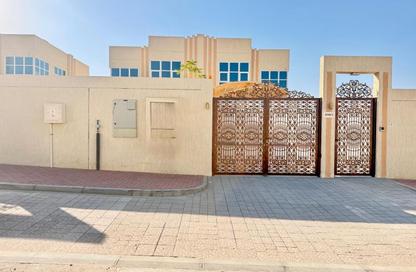 Apartment - 4 Bedrooms - 6 Bathrooms for rent in Barashi - Al Badie - Sharjah