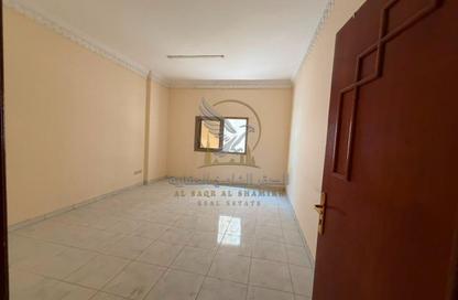 Apartment - 1 Bedroom - 1 Bathroom for rent in Al Mahatta - Al Qasimia - Sharjah