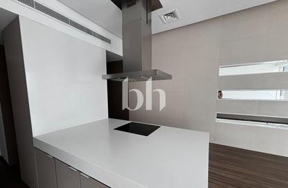 Apartment - 2 Bedrooms - 2 Bathrooms for rent in West Avenue Tower - Dubai Marina - Dubai