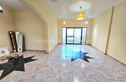 Apartment - 2 - 2 for rent in Ibtikar 2 - Al Majaz 2 - Al Majaz - Sharjah