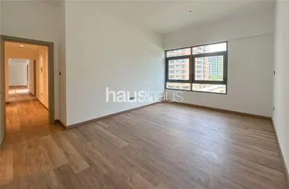 Apartment - 3 Bedrooms - 2 Bathrooms for rent in Al Ghaf 3 - Al Ghaf - Greens - Dubai