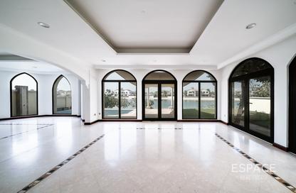 Villa - 4 Bedrooms - 5 Bathrooms for sale in Garden Homes Frond M - Garden Homes - Palm Jumeirah - Dubai