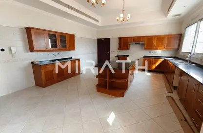 Villa - 6 Bedrooms - 7 Bathrooms for rent in Umm Suqeim 2 Villas - Umm Suqeim 2 - Umm Suqeim - Dubai