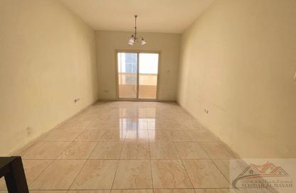 Apartment - 2 - 2 for rent in Muwaileh 3 Building - Muwaileh - Sharjah