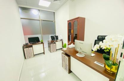 Office Space - Studio - 1 Bathroom for rent in Red Avenue - Al Garhoud - Dubai