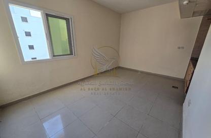 Apartment - Studio - 1 Bathroom for rent in Al Qulaya'ah - Al Sharq - Sharjah Apartment - Studio - 1 Bathroom for rent in Al Qulaya'ah - Al Sharq - Sharjah