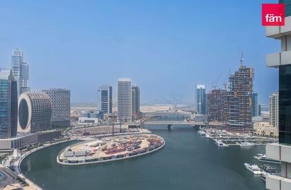 Apartment - 1 Bedroom - 2 Bathrooms for rent in Waters Edge - Business Bay - Dubai Apartment - 1 Bedroom - 2 Bathrooms for rent in Waters Edge - Business Bay - Dubai