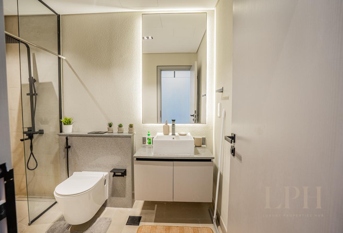 Exclusive | Fully Furnished | Vacant 1st Sept photo 14