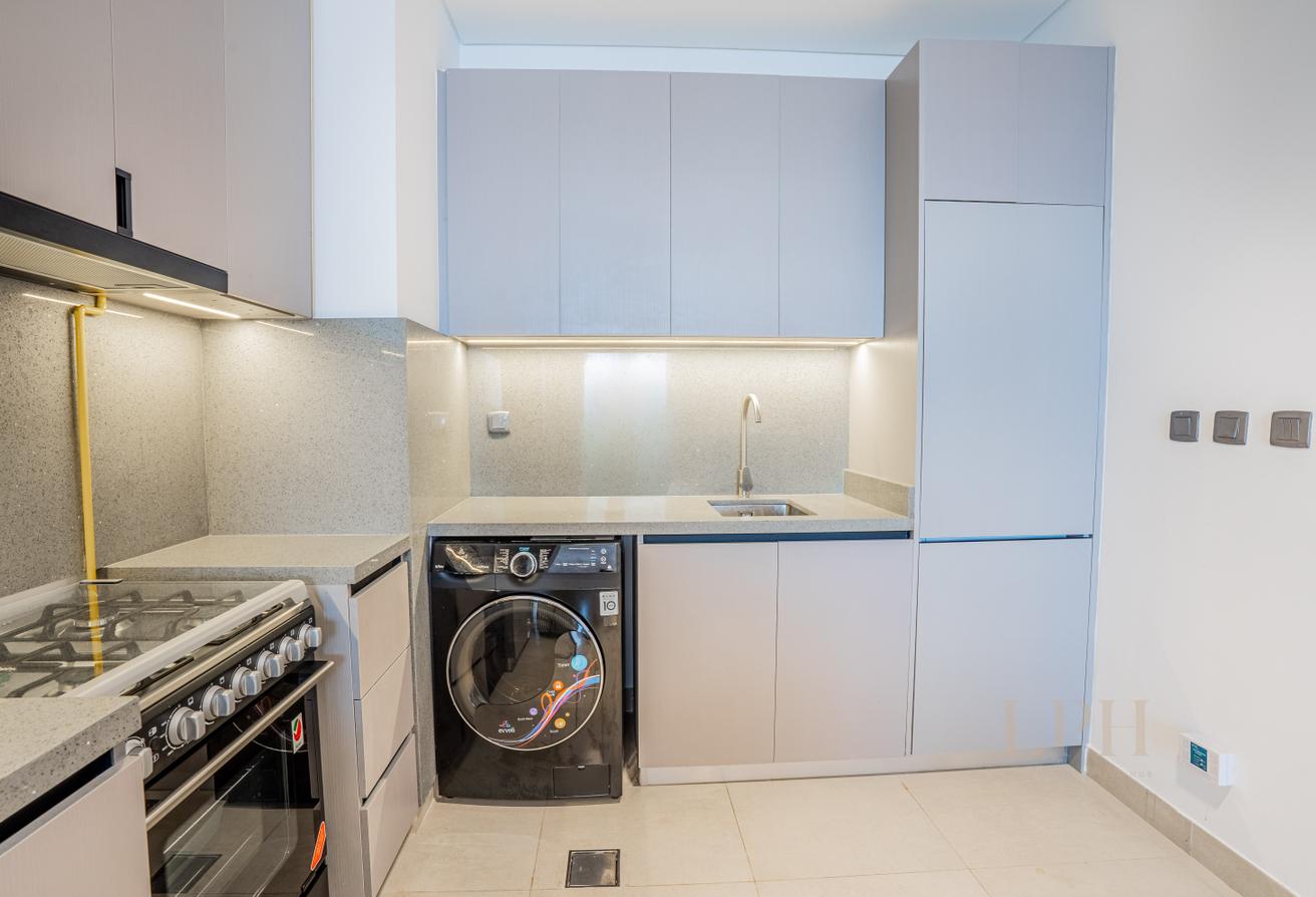 Exclusive | Fully Furnished | Vacant 1st Sept photo 7