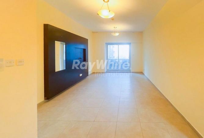 Spacious 1BR | Vacant and Ready to Move In photo 3