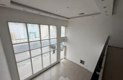 متجر - استوديو - 1 حمام للايجار في 18 المنطقة الصناعية رقم - المنطقة الصناعية بالشارقة - الشارقة