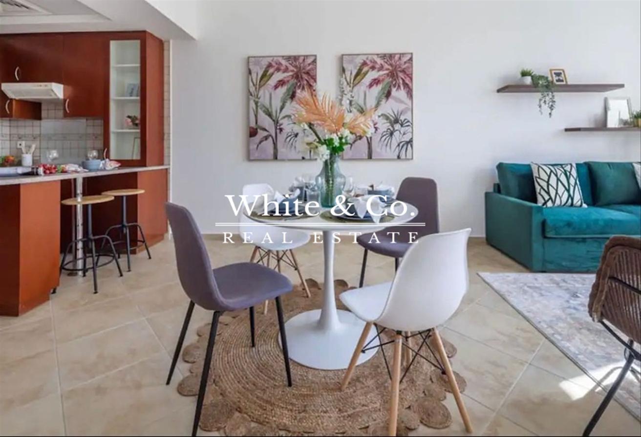 Spacious | Luxury Furniture | Vacant Now photo 7