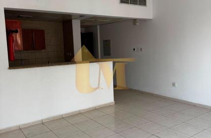 Apartment - 1 Bedroom - 2 Bathrooms for rent in Building IC1-EMR-06 - Emirates Cluster - International City - Dubai