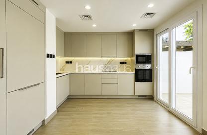Villa - 2 Bedrooms - 3 Bathrooms for sale in Springs 14 - The Springs - Dubai