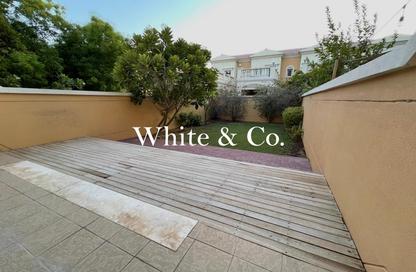 تاون هاوس - غرفة نوم - 2 حمامات للبيع في الضاحية 3بي - مثلث قرية جميرا - دبي