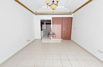 Apartment - Studio - 1 Bathroom for rent in Al Dhafra 3 - Al Dhafra - Greens - Dubai