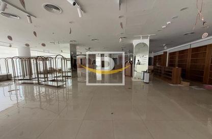 Retail - Studio - 1 Bathroom for rent in Zumorrodah Building - Al Karama - Dubai