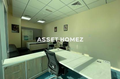 مركز أعمال - استوديو للايجار في خليج آيريس - الخليج التجاري - دبي
