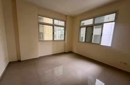 Apartment - 2 Bedrooms - 2 Bathrooms for rent in Al Khan Corniche - Al Khan - Sharjah