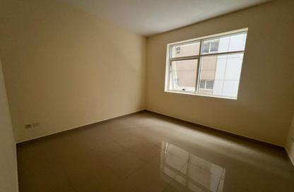 Apartment - 2 Bedrooms - 2 Bathrooms for rent in Al Khan Corniche - Al Khan - Sharjah