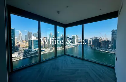 شقة - 2 غرف نوم - 3 حمامات للبيع في بنينسولا ثري - بنينسولا - الخليج التجاري - دبي