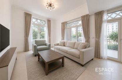 Apartment - 3 Bedrooms - 3 Bathrooms for rent in Al Hallawi - Shoreline Apartments - Palm Jumeirah - Dubai