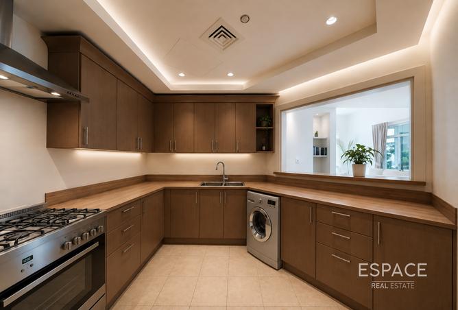 127007405 - Property Image 2