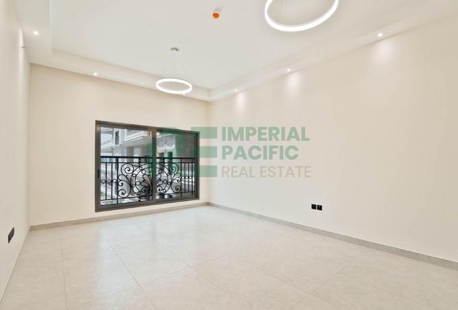 105117225 - Property Image 2