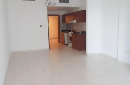Apartment - 1 Bathroom for rent in Skycourts Tower F - Skycourts Towers - Dubai Land Residence Complex - Dubai