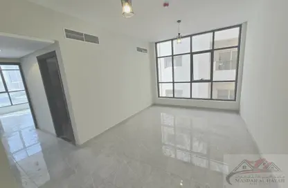 شقة - 2 غرف نوم - 3 حمامات للايجار في بناية مويليح 29 - مويلح - الشارقة