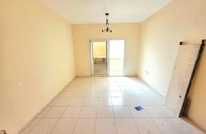 Apartment - 2 Bedrooms - 2 Bathrooms for rent in Fire Station Road - Muwaileh - Sharjah