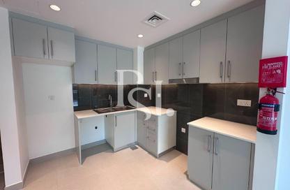 Apartment - 1 Bedroom - 2 Bathrooms for sale in Aysha Residence - Maryam Island - Al Khan - Sharjah Apartment - 1 Bedroom - 2 Bathrooms for sale in Aysha Residence - Maryam Island - Al Khan - Sharjah