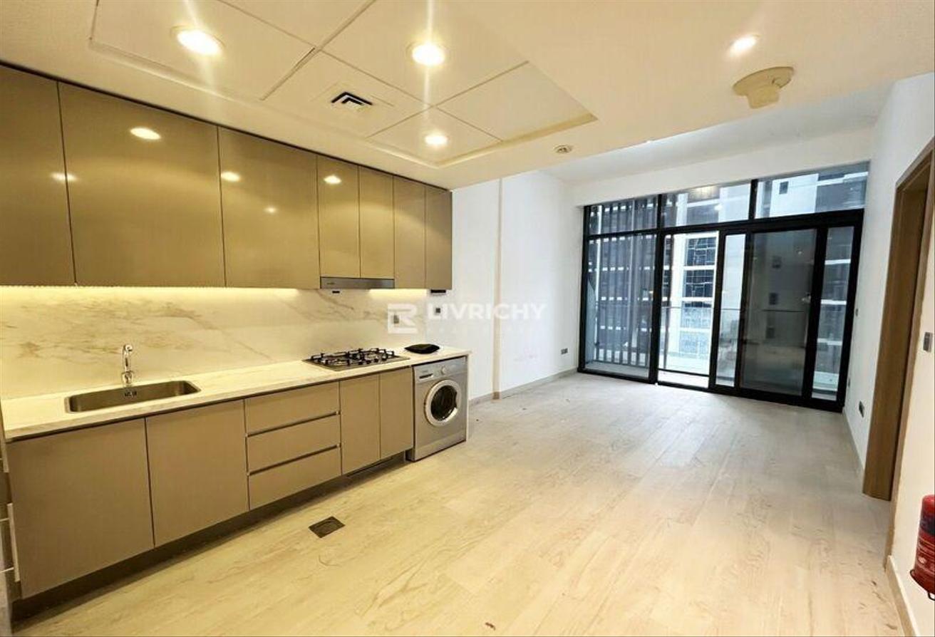 MODERN N BRIGHT | READY TO MOVE IN | HUGE BALCONY photo 6