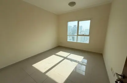 Apartment - 3 Bedrooms - 3 Bathrooms for rent in New Al Taawun Road - Al Taawun - Sharjah